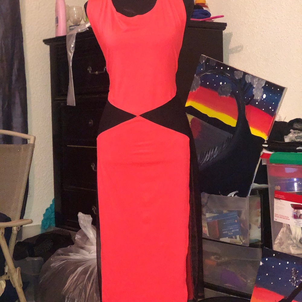 3x Orange and black dress